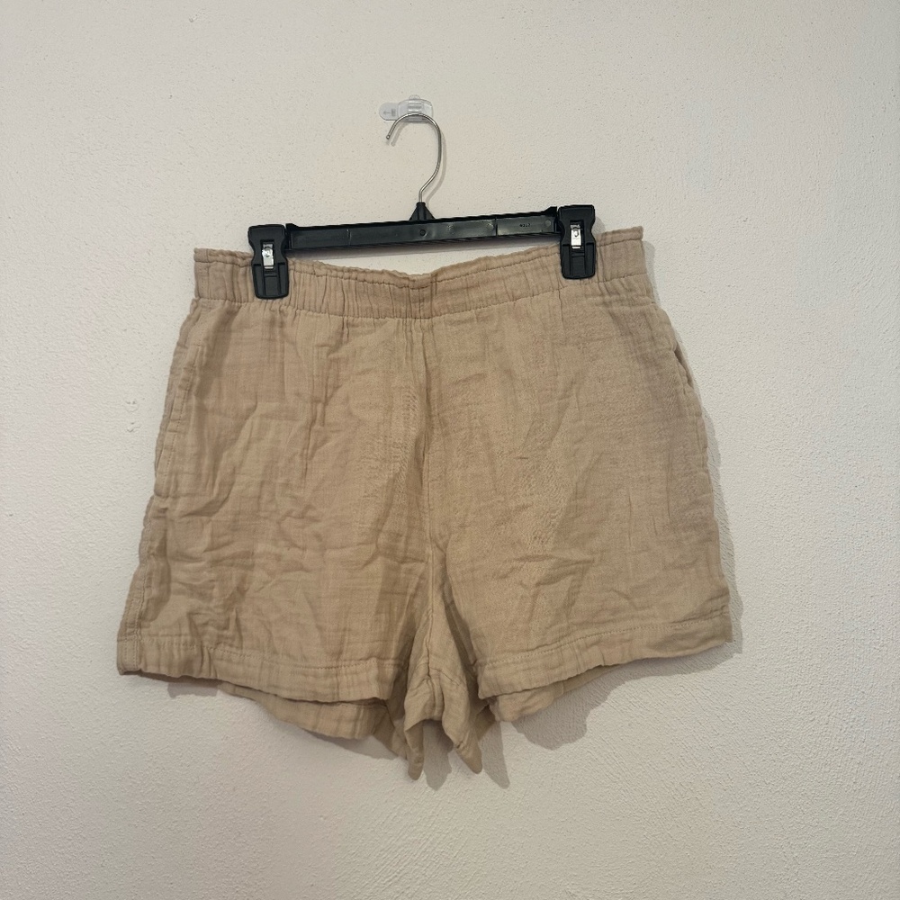 Gap beige linen cotton blend with elastic wast and pockets